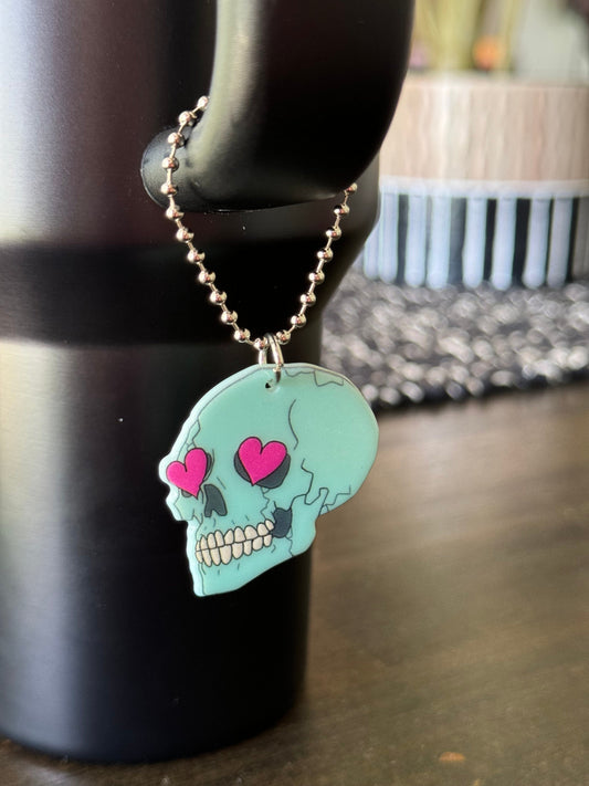 Heart Eyes Skull | Charm